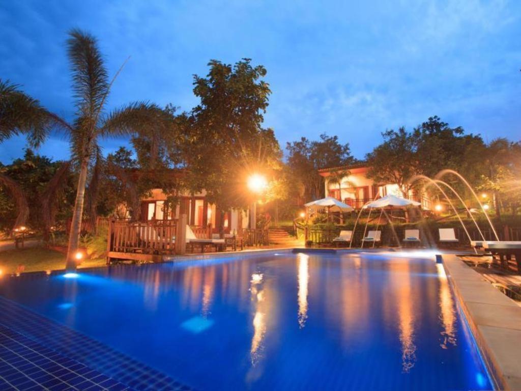 Mayura Hill Resort Senmonorom Buitenkant foto