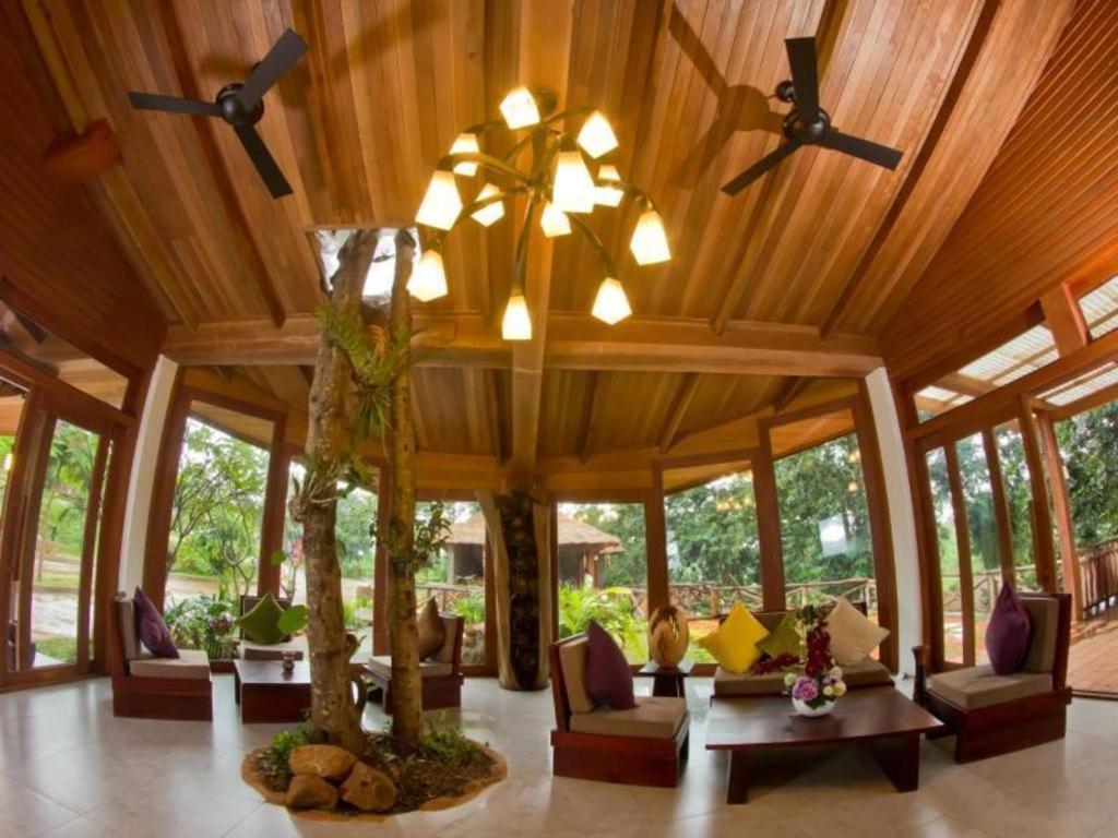 Mayura Hill Resort Senmonorom Buitenkant foto
