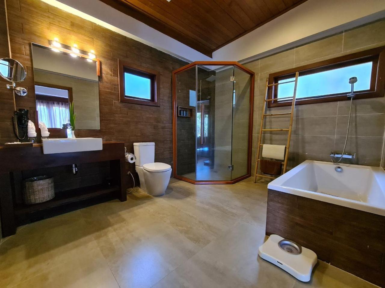 Mayura Hill Resort Senmonorom Buitenkant foto