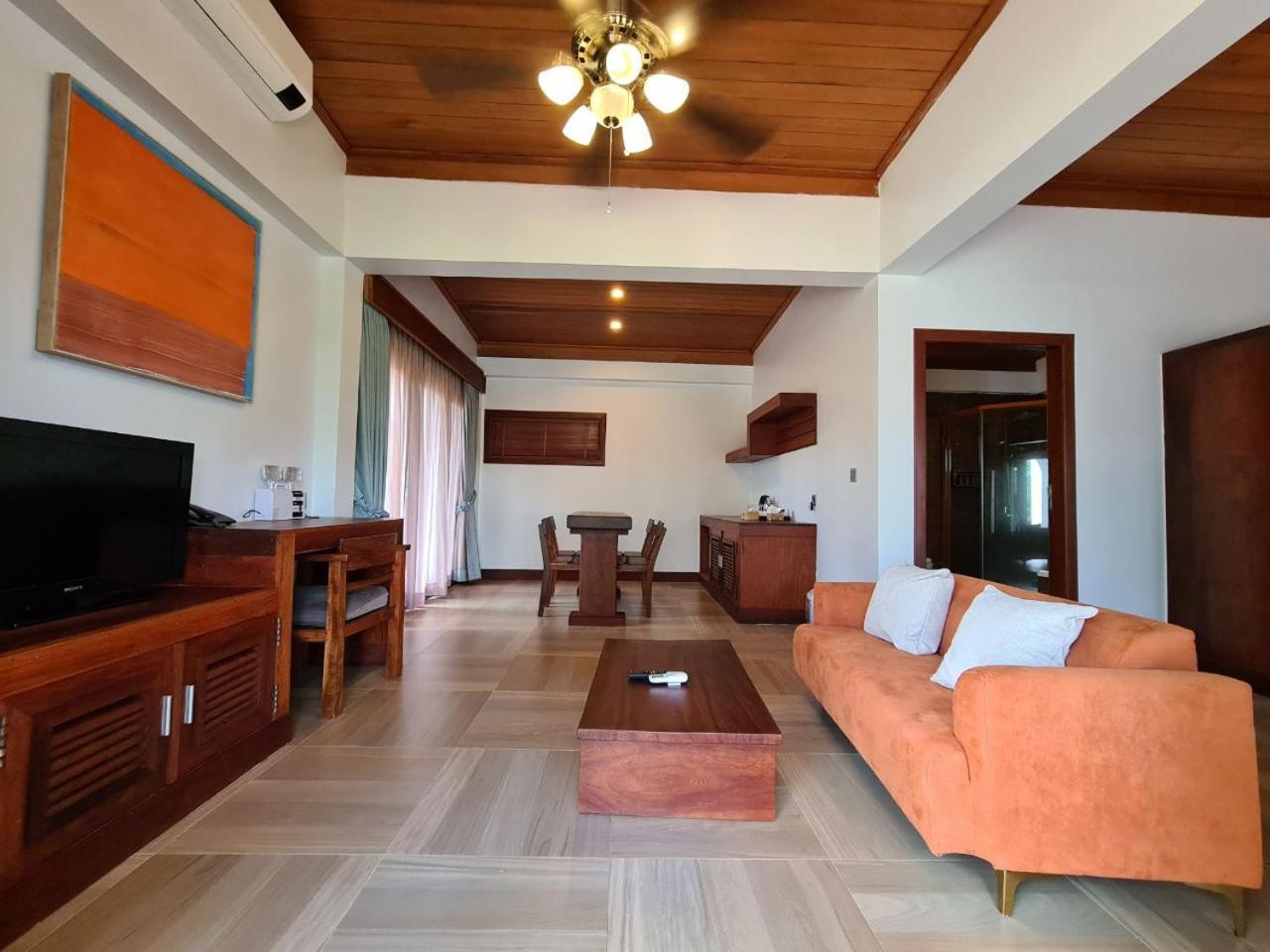 Mayura Hill Resort Senmonorom Buitenkant foto