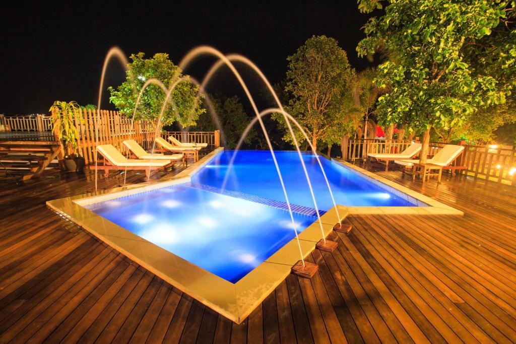 Mayura Hill Resort Senmonorom Buitenkant foto