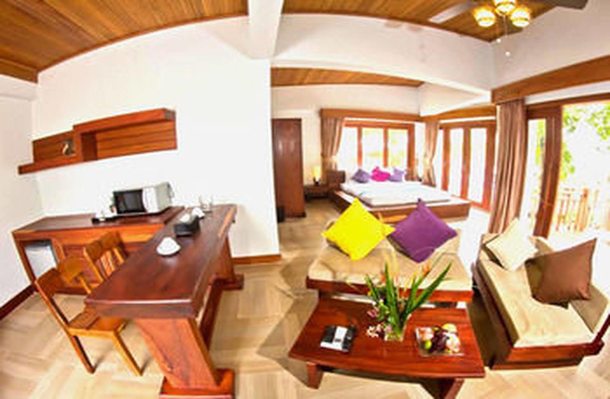 Mayura Hill Resort Senmonorom Buitenkant foto