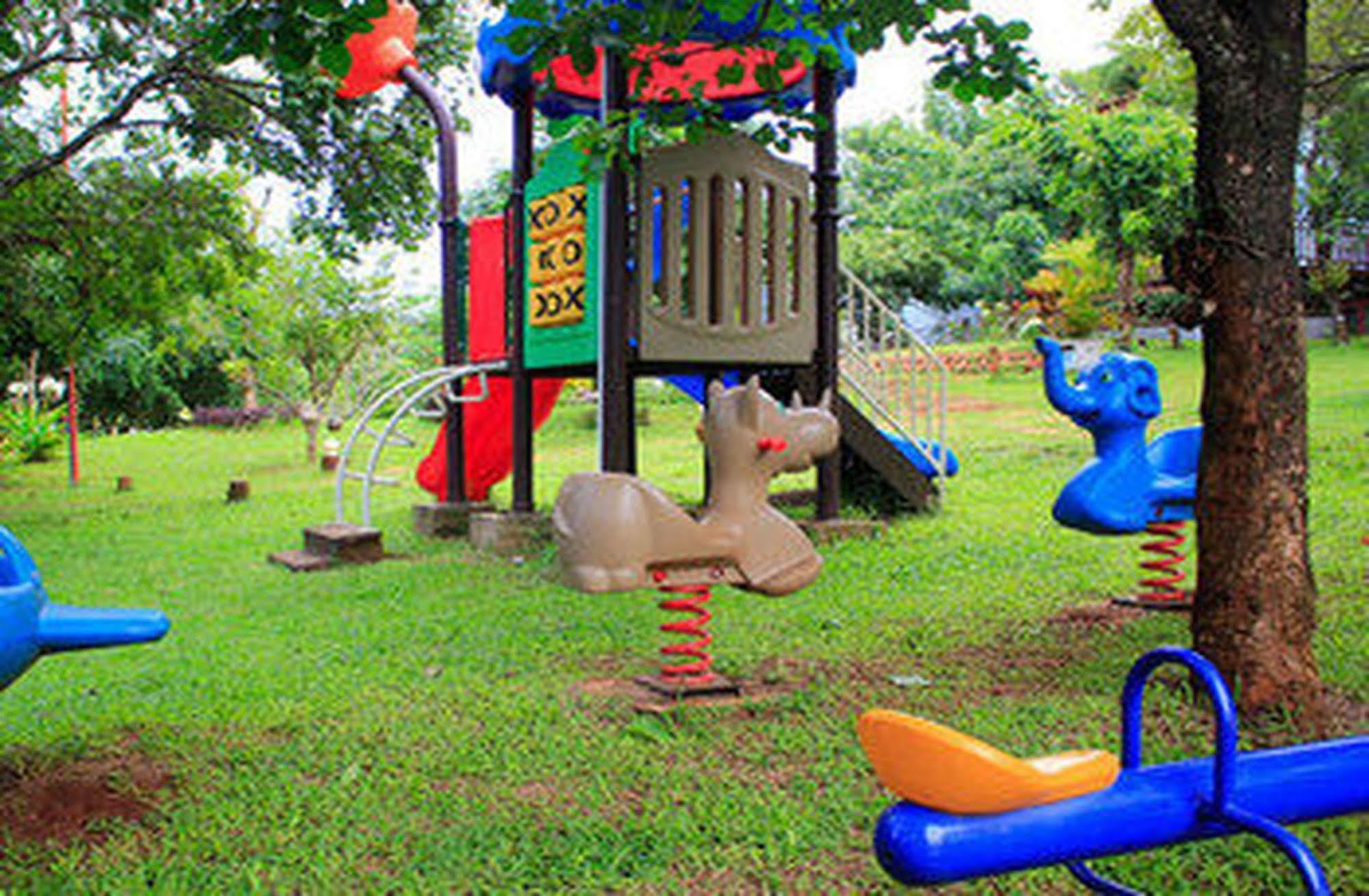 Mayura Hill Resort Senmonorom Buitenkant foto